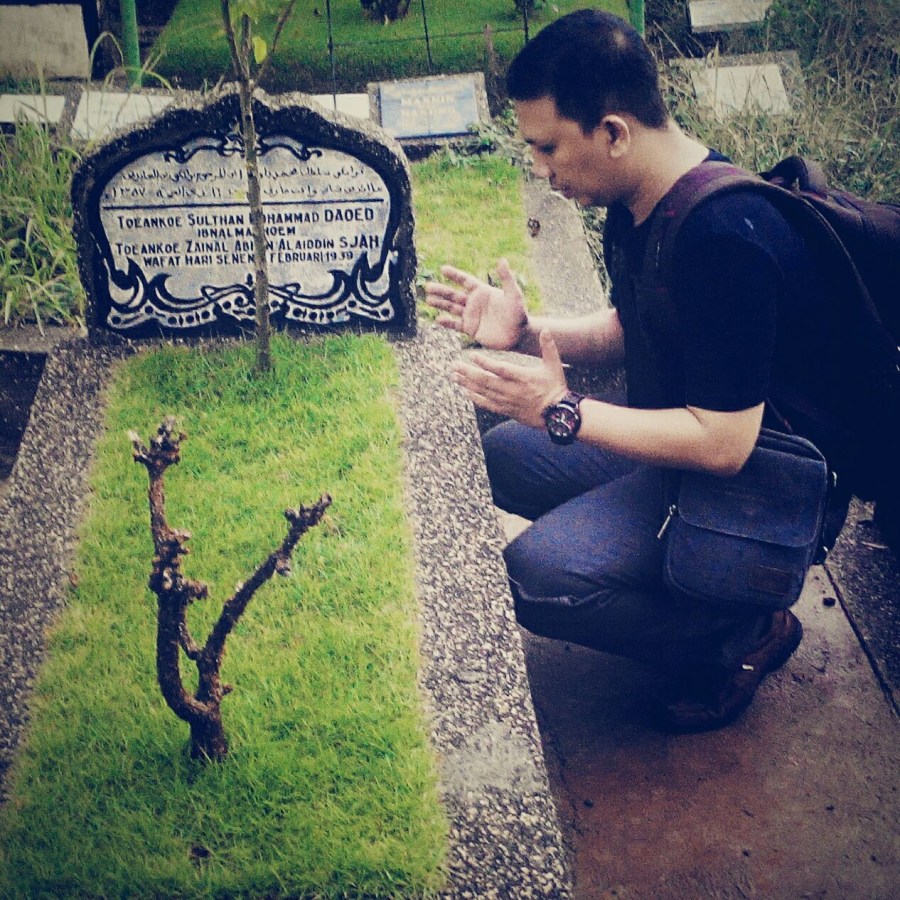 Makam Sultan Mohammad Daudsyah