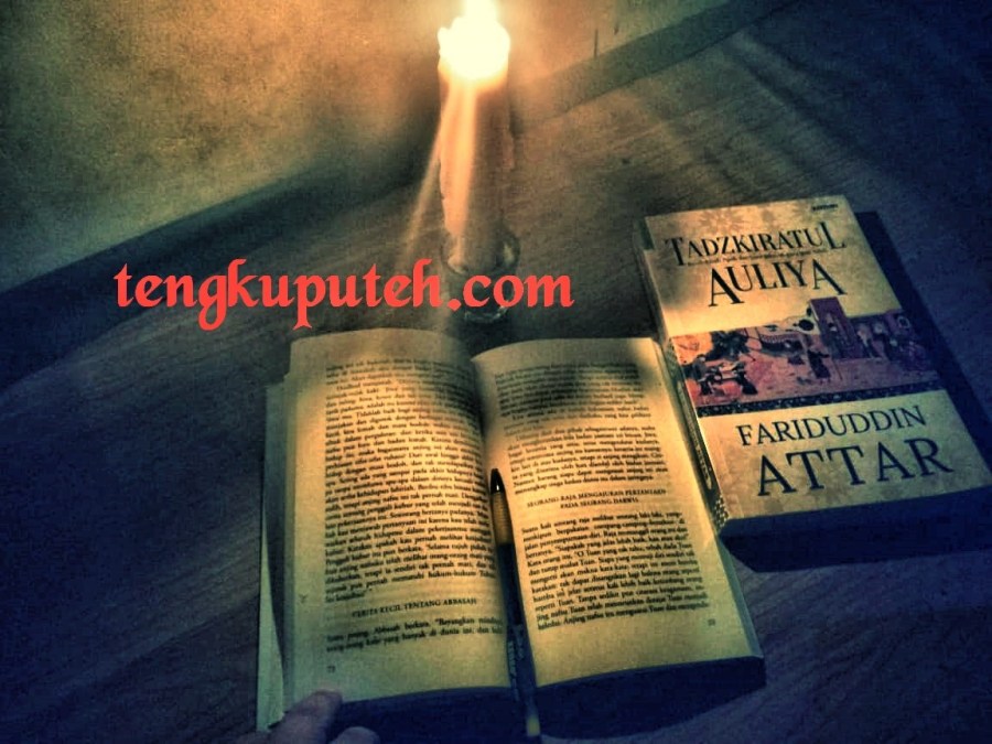 Setiap orang pasti menginginkan kebahagiaan, tapi jangan lupa bukan kebahagiaan yang membuat kita bersyukur, tapi rasa syukurlah yang membuat kita bahagia.