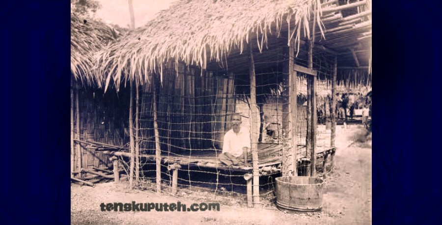 Seorang tahanan Aceh oleh Belanda (1900) sumber: KITLV.nl