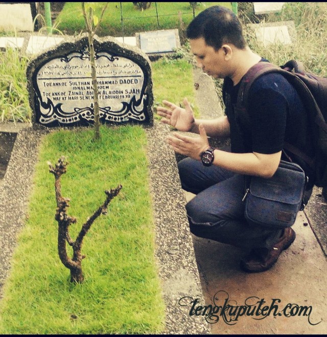 Berziarah ke makam Sultan Aceh terakhir Muhammad Daudsyah